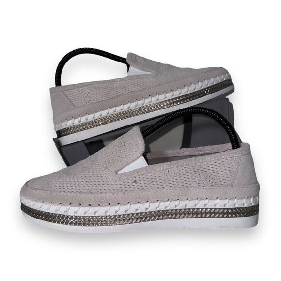 Bernie Mev. New York TW226 Slip-on Suede Loafer Light Grey Women's 9.5-10 - Picture 1 of 11